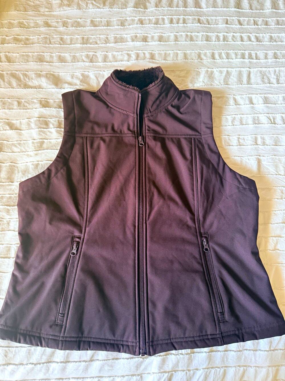 Shyanne Women's Brown Full Zip Lined Vest Regular Fit Polyester/Spandex L